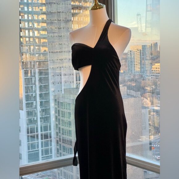🆕 BCBGMAXAZRIA 🧿 NWOT Domenico Asymmetrical Black Velvet Dress, Sz M - Picture 4 of 16